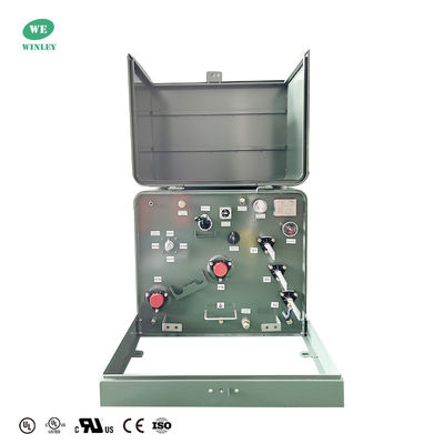 محول توزيع أحادي الطور 75 كيلو فولت أمبير مثبت على وسادة، يخفض الجهد من 34.5 كيلو فولت إلى 240 فولت، وفقًا لمعايير ANSI IEEE